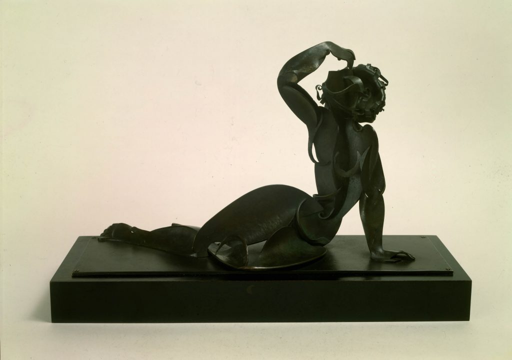 Escultura de Pablo Gargallo, Petite Bacchante, que podrás contemplar y disfrutar en el Museo Pablo Gargallo de la ciudad de Zaragoza