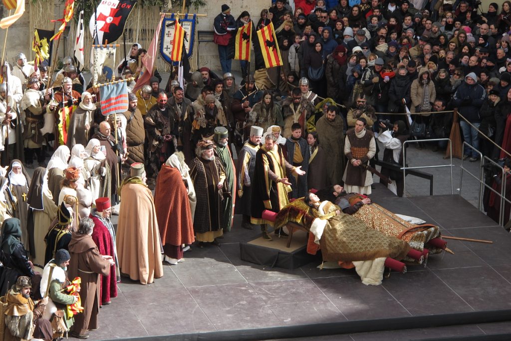 Recreación de la festividad de los Amantes de Teruel donde todo Teruel se vuelca